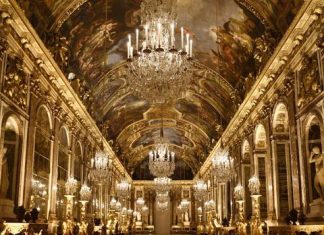 Versailles is hosting a rave party this summer in the Hall of Mirrors