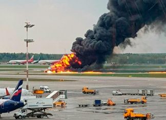 Lightning might have been the cause for the deadly Moscow plane crash